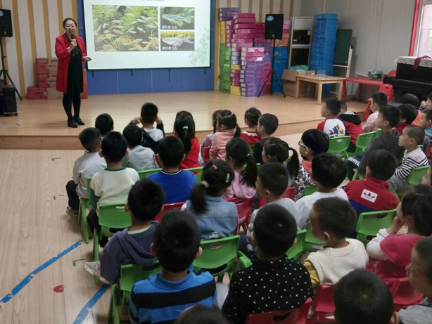 生物所科研人员走进幼儿园，为小朋友们插上梦想的翅膀.1.jpg